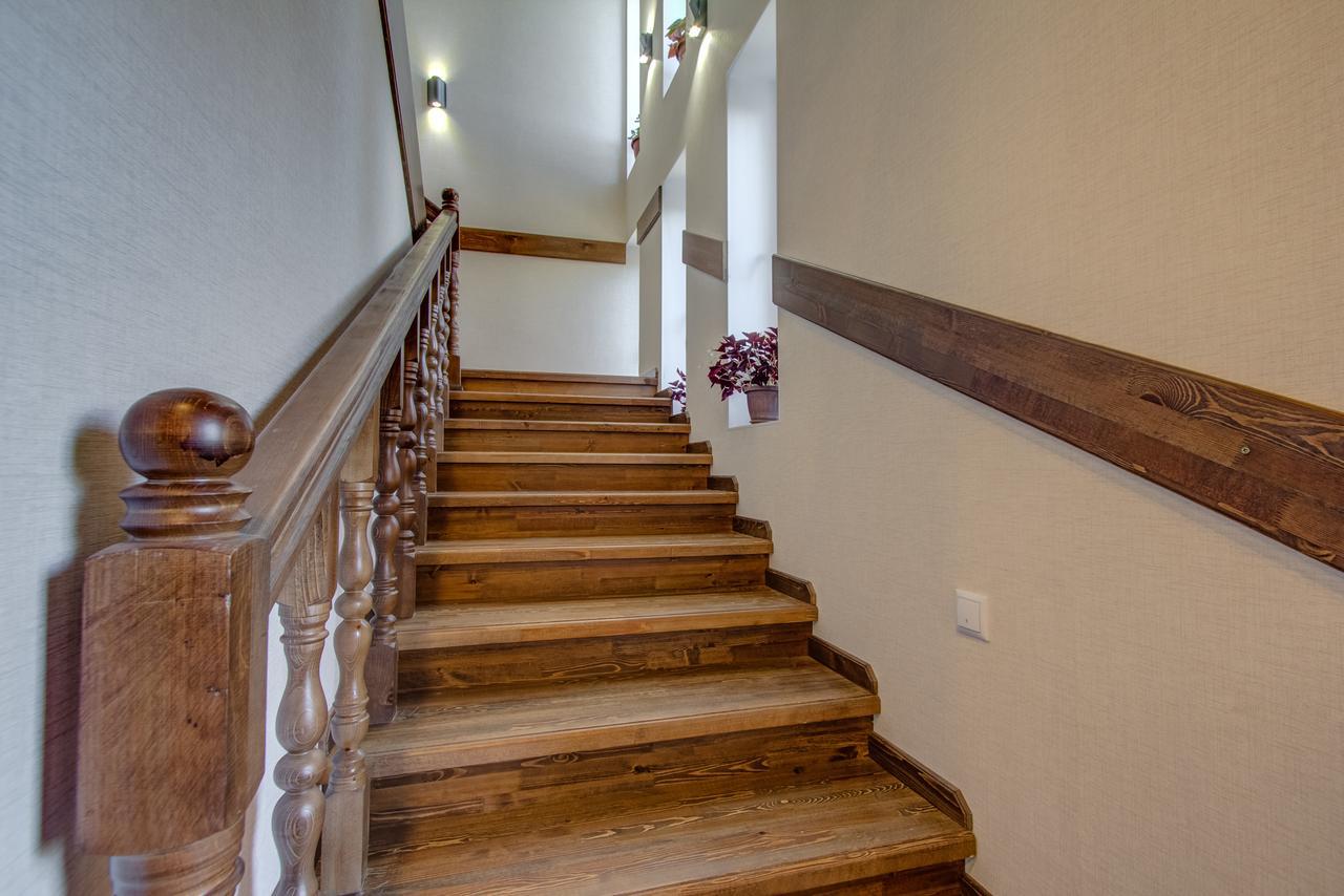 Hillside Karakol B&B 外观 照片