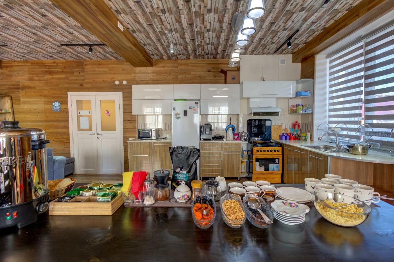 Hillside Karakol B&B 外观 照片